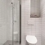 Central, New, 2 Bed Rooms, Fully Furnished Апартаменты