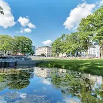 Central, New, 2 Bed Rooms, Fully Furnished * Oslo