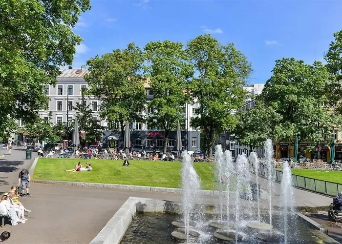 Central, New, 2 Bed Rooms, Fully Furnished Appartement *